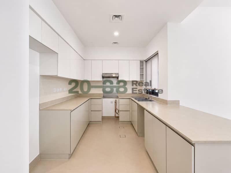 5 Photo4. jpg