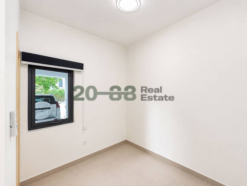 9 Photo3. jpg