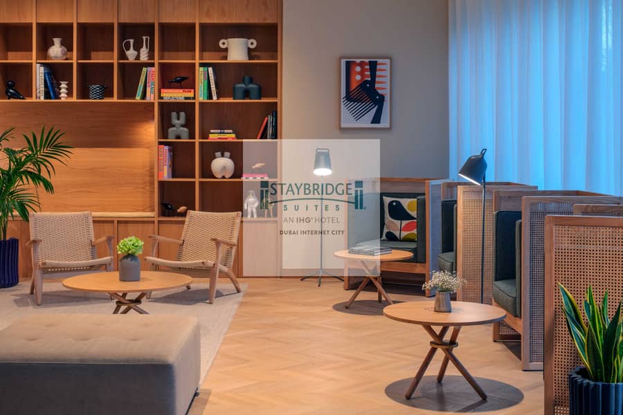 9 Living Area 1. jpg