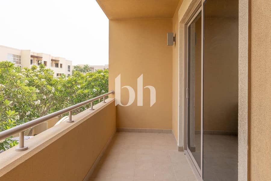 15 Balcony 1 Jpg