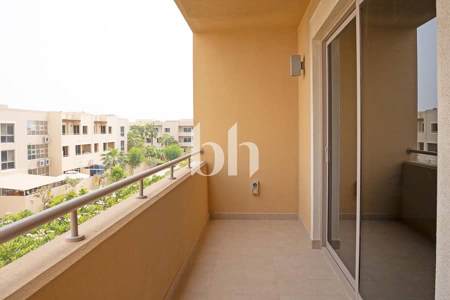 16 Balcony 2 Jpg