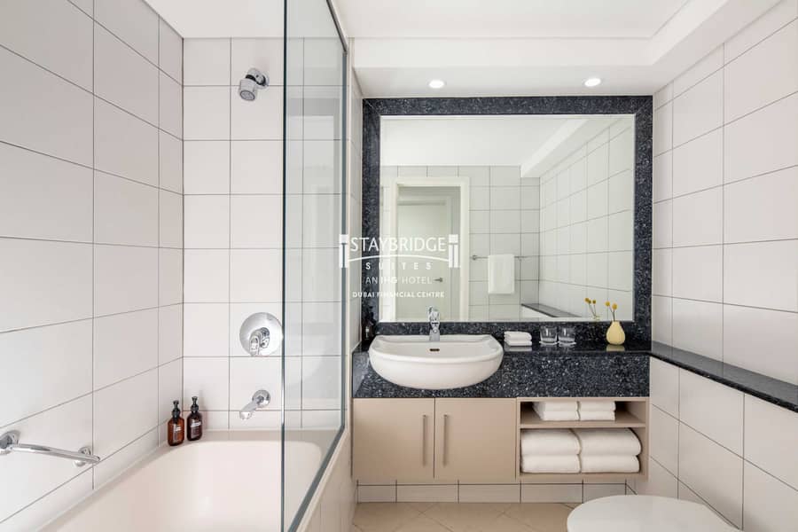 8 Bathroom 1 Reverse. jpg