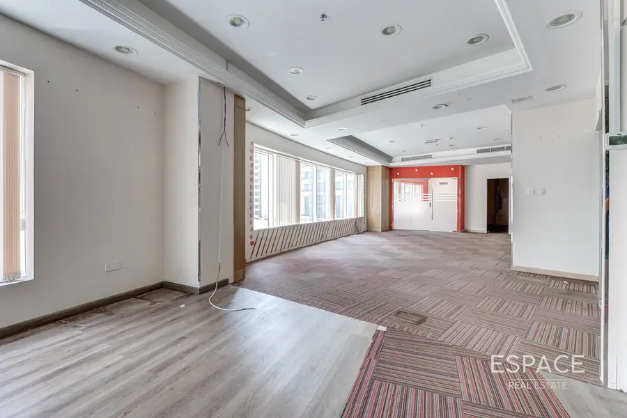 Premium Tower | Multiple Cabins | Prime Location