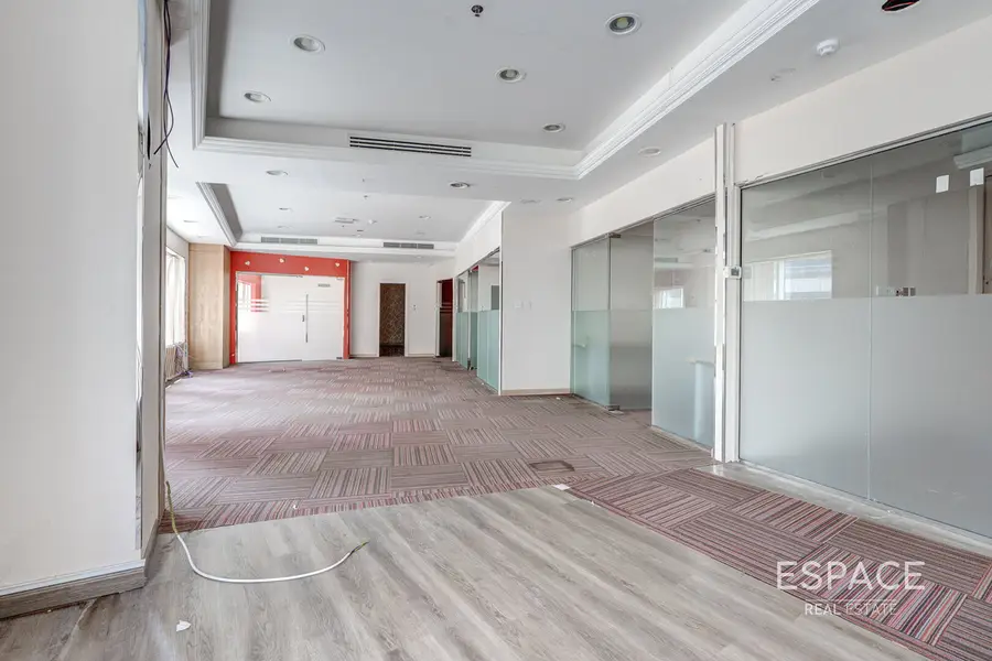 Premium Tower | Multiple Cabins | Prime Location