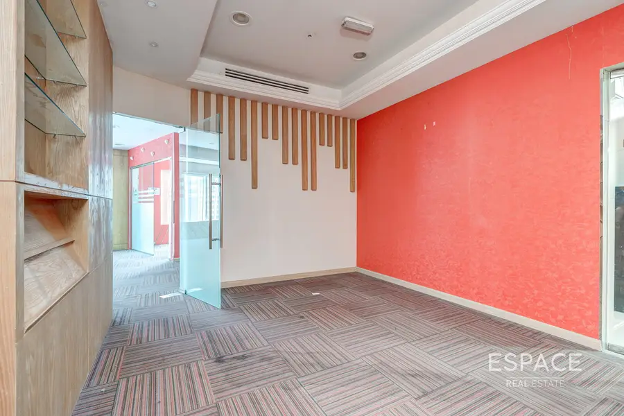 Premium Tower | Multiple Cabins | Prime Location