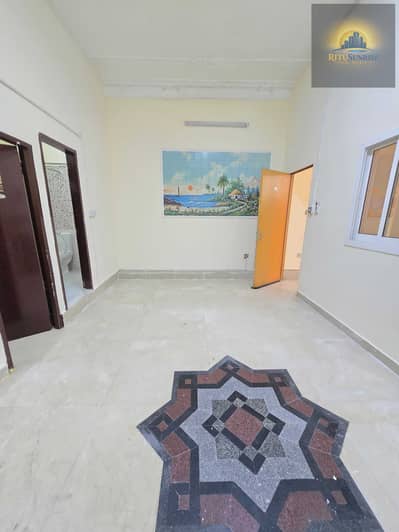 Estudio para en Alquiler en Al Falah Street, Abu Dhabi - 1000102441. jpg Estudio para en Alquiler en Al Falah Street, Abu Dhabi - 1000102441. jpg