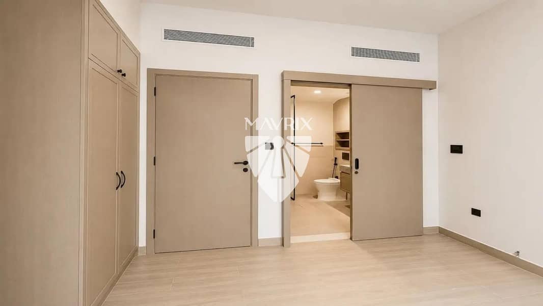 8 Image 8