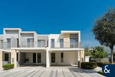 4 Bedroom Townhouse for Rent in Tilal Al Ghaf, Dubai - Single Row 4 Bed | Phase A | Prime Location 4 Bedroom Townhouse for Rent in Tilal Al Ghaf, Dubai - Single Row 4 Bed | Phase A | Prime Location