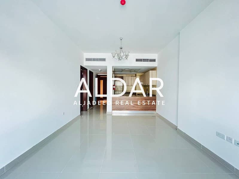 Modern Layout | Well Maintained | Open Kitchen Modern Layout | Well Maintained | Open Kitchen