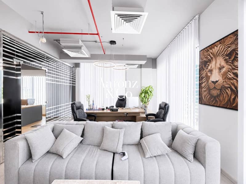 Bright Unit | Semi-Furnished | 3 Parking Space Bright Unit | Semi-Furnished | 3 Parking Space