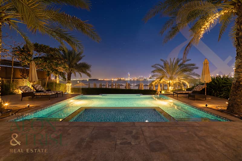 Fully Renovated 5-Bed | With Direct Beach Access Fully Renovated 5-Bed | With Direct Beach Access