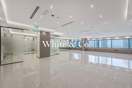 Office for Rent in Business Bay, Dubai - Luxury Fitted | High Floor | Move-in Ready Office for Rent in Business Bay, Dubai - Luxury Fitted | High Floor | Move-in Ready