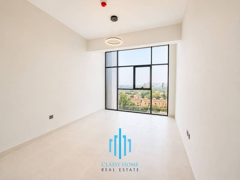 Distress Deal | Vacant | 1-Bedroom Apartment for Sale in Amal Tower, Dubai Sports City - Image 4