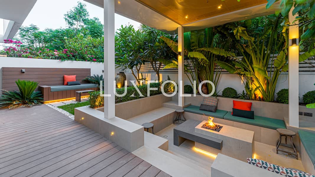 Upgraded | Corner Unit | Vacant On Transfer Upgraded | Corner Unit | Vacant On Transfer
