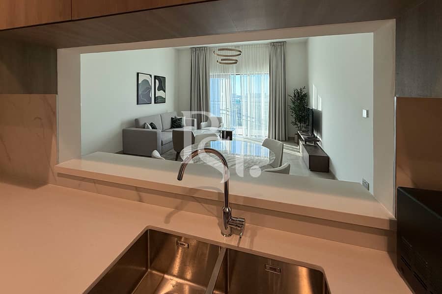 7 505717-AP195761-Yas-Golf-Collection-Views-Apt-2BR-Yas-Island-Abu-Dhabi-UAE-011. jpg