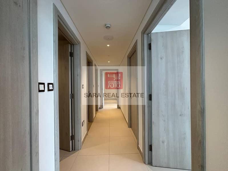 12 Hallway. jpeg