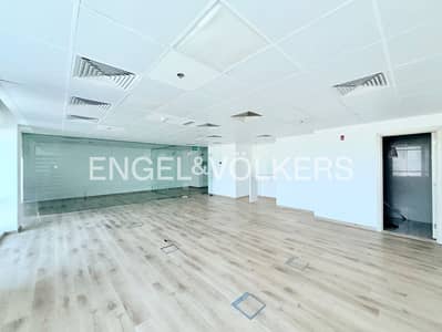 Office for Rent in Jumeirah Lake Towers (JLT), Dubai - High Floor | Fully Fitted Office | Wet Pantry Office for Rent in Jumeirah Lake Towers (JLT), Dubai - High Floor | Fully Fitted Office | Wet Pantry