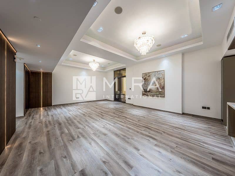 8 MJG00151-HDR