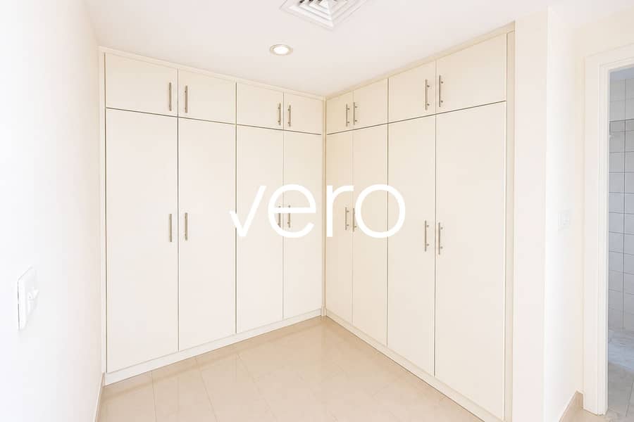 28 Photo 28