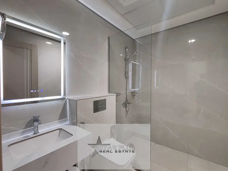 ALMOST BRAND NEW SPACIOUS & LUXURIOUS 2 + MAID OR STORE ROOM WITH CLOSED KITCHEN,LAUNDARY ROOM AND PARKING.