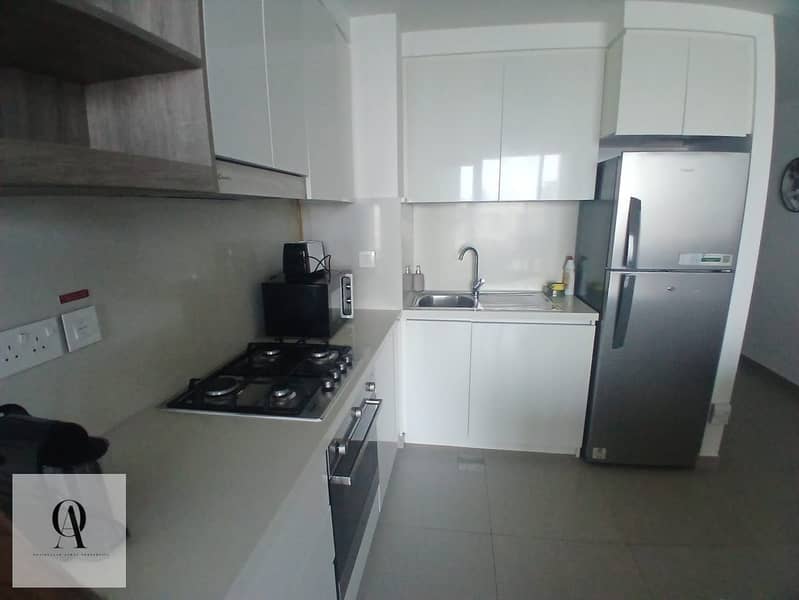 12 Kitchen 3. jpeg