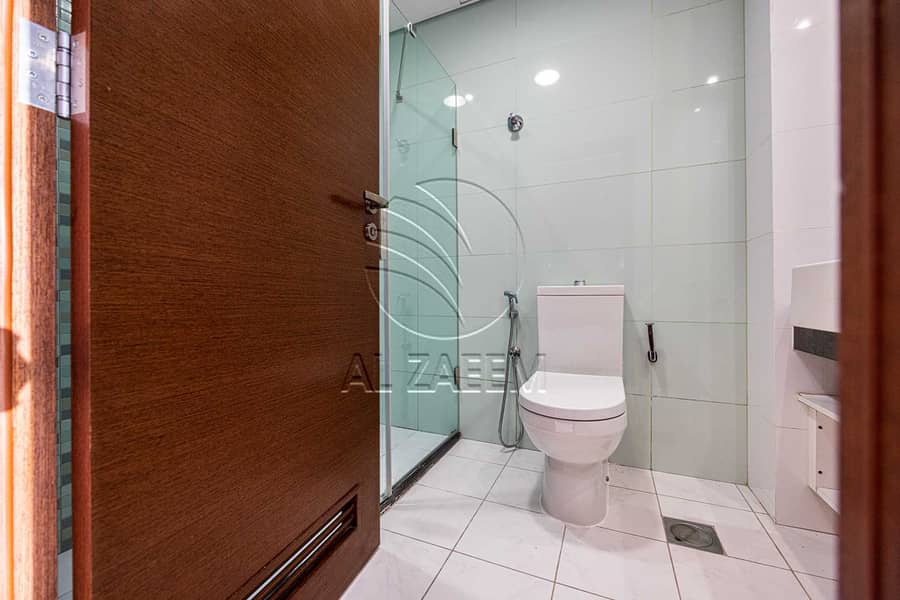 14 021A1566. jpg