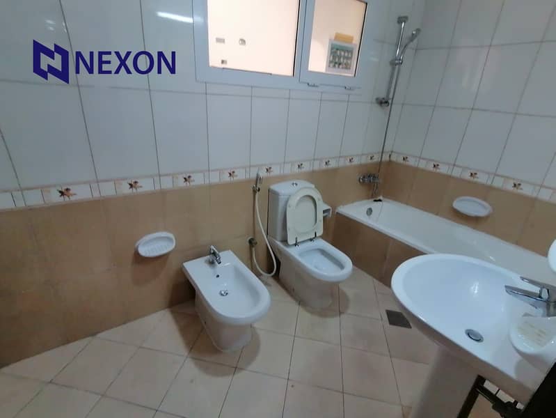 13 acd09b98-0555-4ce2-b3f3-f8d2f4ed09b6. jpg