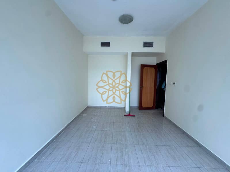 5 46633. jpg