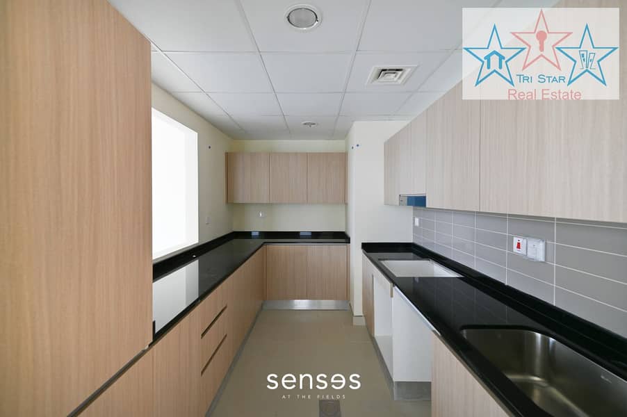 17 SENSES TH KIT. jpg