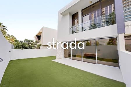 3 Bedroom Villa for Sale in DAMAC Hills, Dubai - Vacant On Transfer | Upgraded | Single Row 3 Bedroom Villa for Sale in DAMAC Hills, Dubai - Vacant On Transfer | Upgraded | Single Row