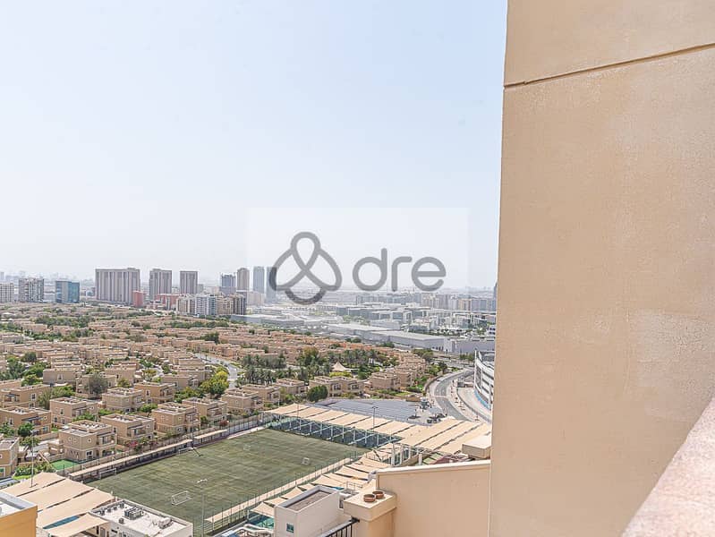 14 DRE01174-Edit. JPG