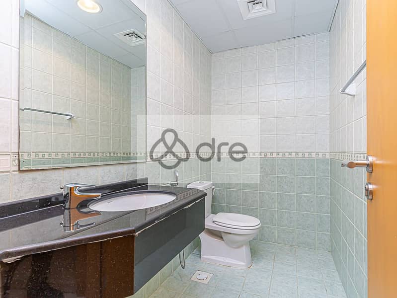 16 DRE01798. JPG