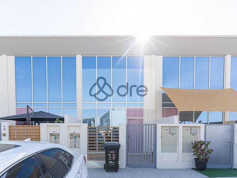 19 DRE00581-Edit. JPG