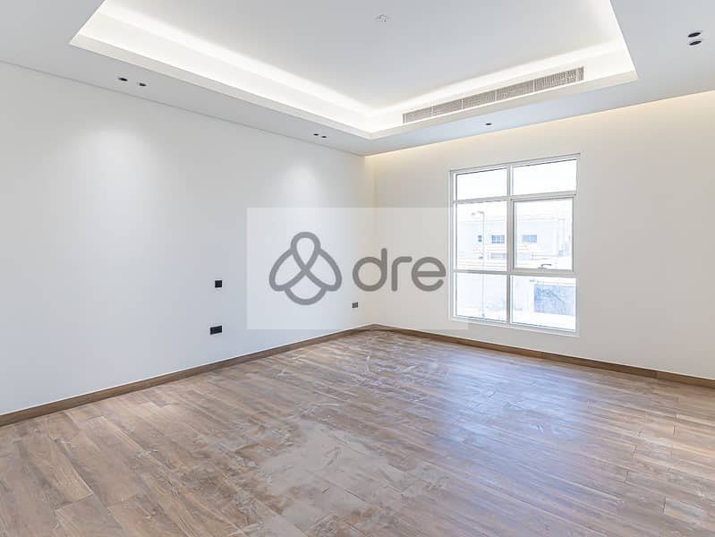 21 DRE03070. JPG
