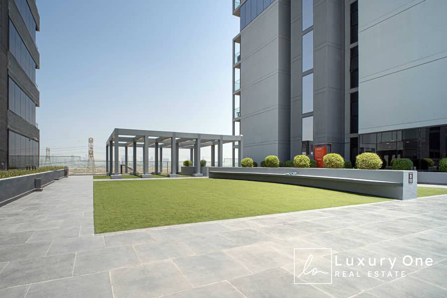 16 Bloom Tower-16. jpg
