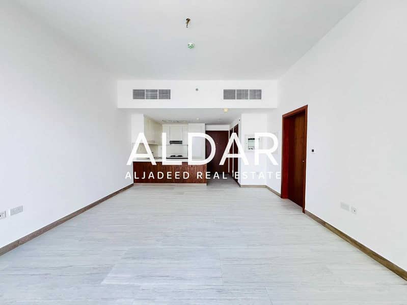 Luxury Living | Laundry Room | Open Kitchen Luxury Living | Laundry Room | Open Kitchen