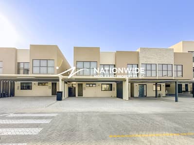 4 habitaciones Townhouse para en Venta en Al Muntazah, Abu Dhabi - Casa adosada en Al Muntazah,Bloom Gardens,Aldhay, 4 dormitorios, 4600000 AED - 15779287 4 habitaciones Townhouse para en Venta en Al Muntazah, Abu Dhabi - Casa adosada en Al Muntazah,Bloom Gardens,Aldhay, 4 dormitorios, 4600000 AED - 15779287