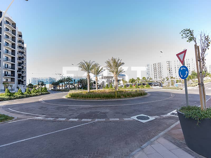 2 External Photos of Waters Edge Yas Island Abu Dhabi UAE(13). jpg