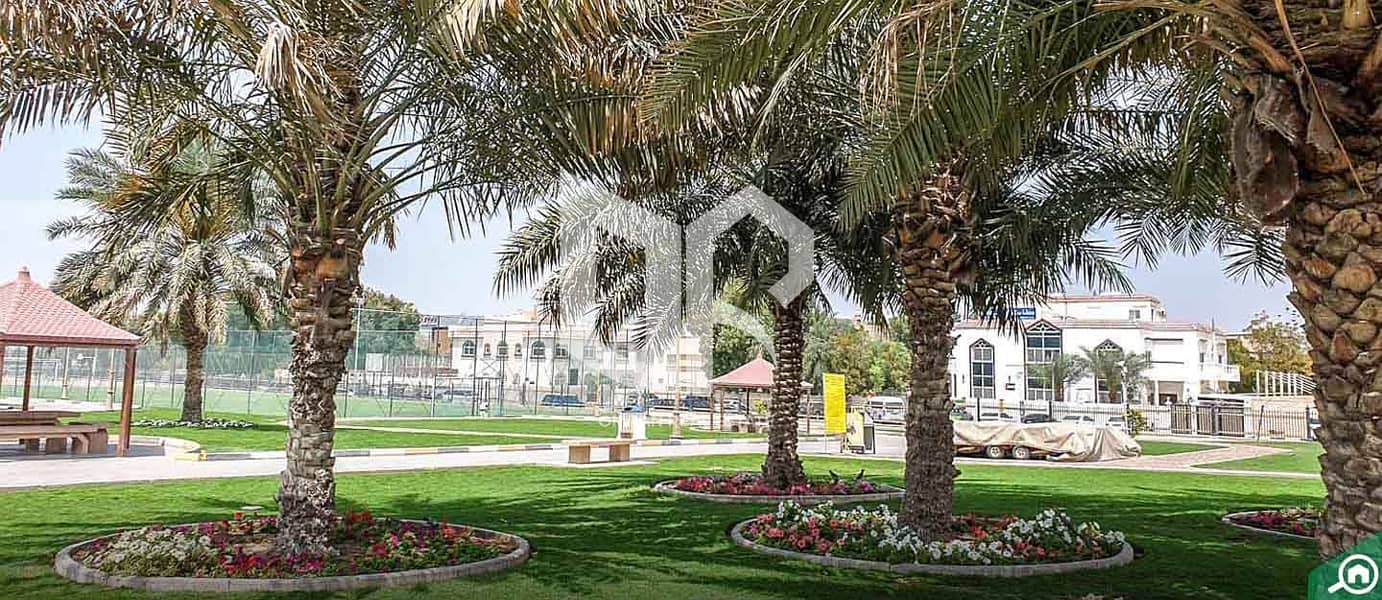 9 Sharjah_Garden_City_Cover_08_06_a2c18bc9c4. jpg