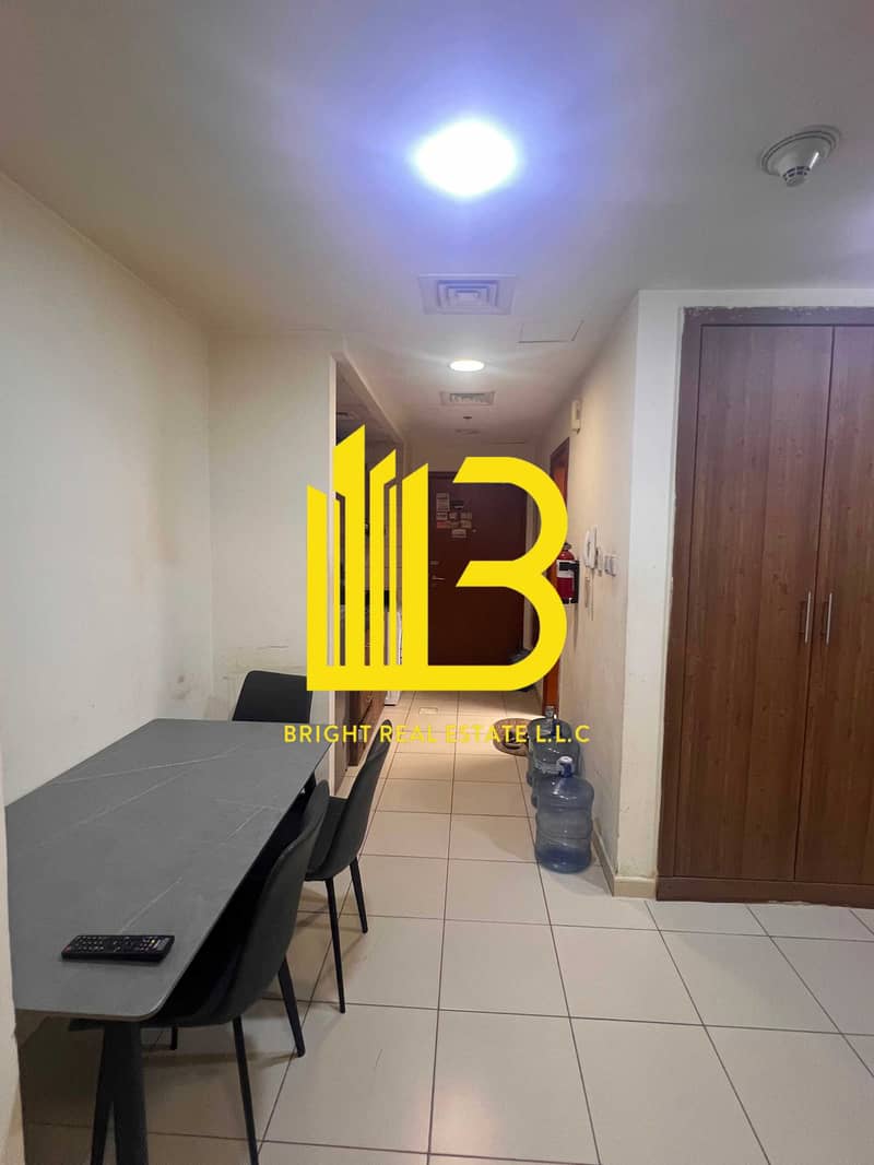 5 cb3cb859-3ff8-4c54-8b9d-403e74ceec65. jpg