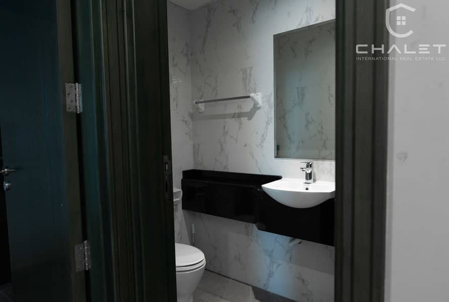 8 LISTINGS_POOJA_SECONDARY-DSC02683. jpg