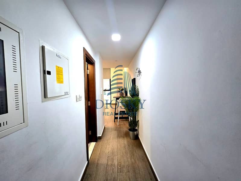 8 Image 8
