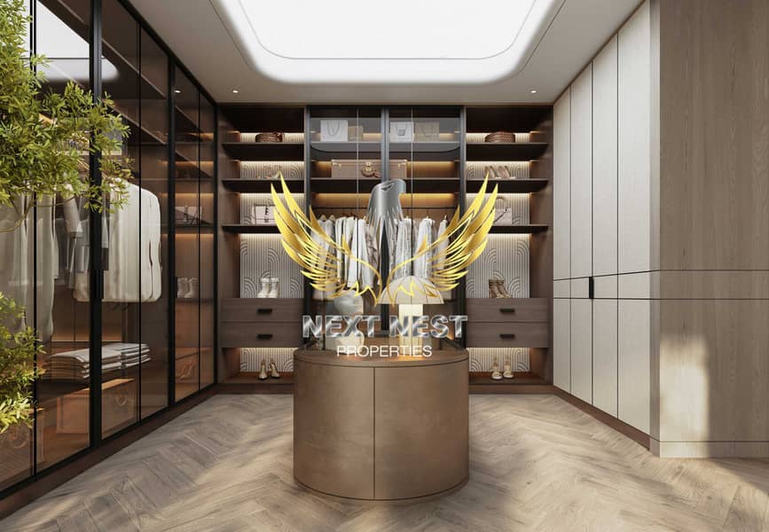 7 Walk-in Closet. jpg