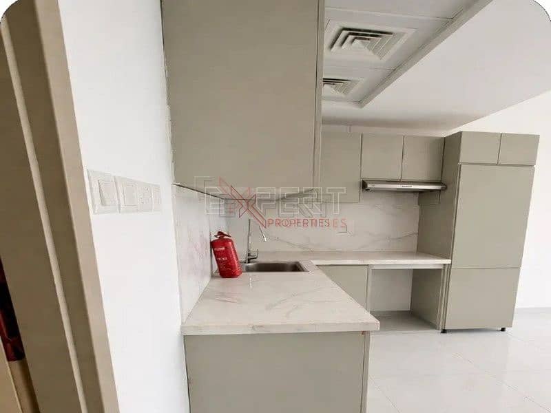 4 Image 4