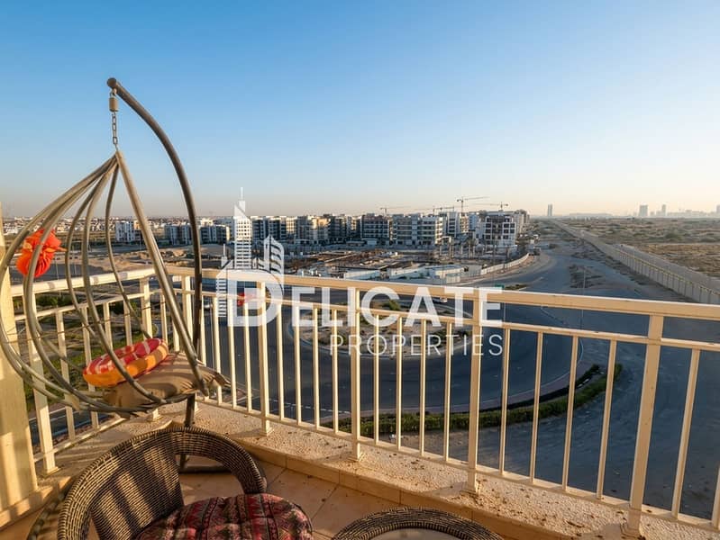 11 Balcony. jpg