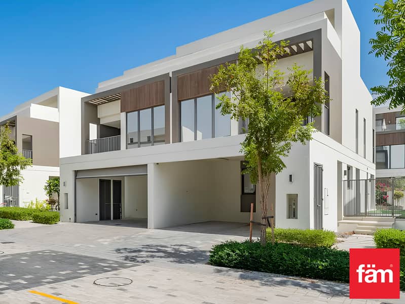 Single Row | Close To Amenities | Large Layout Single Row | Close To Amenities | Large Layout