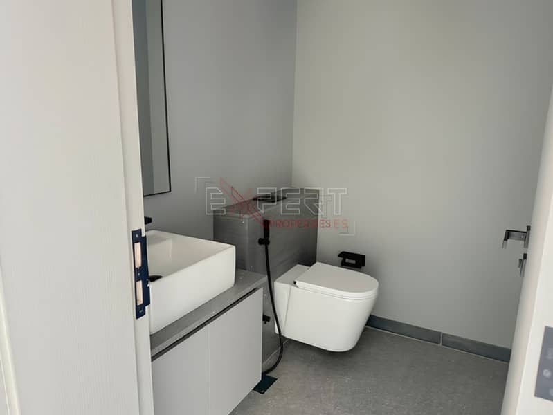 9 Image 9