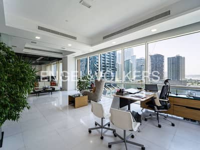 Floor te Huur in Business Bay, Dubai - Verdieping in Business Bay，Bay Square，Bay Square 12, 1700000 AED - 15692131