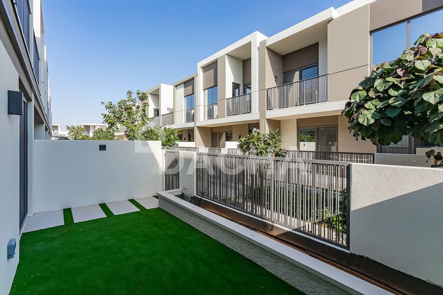 Landscaped | Balcony | Family-Friendly Landscaped | Balcony | Family-Friendly