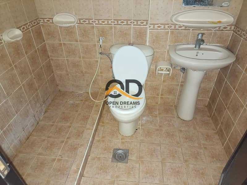 4 25459. jpg